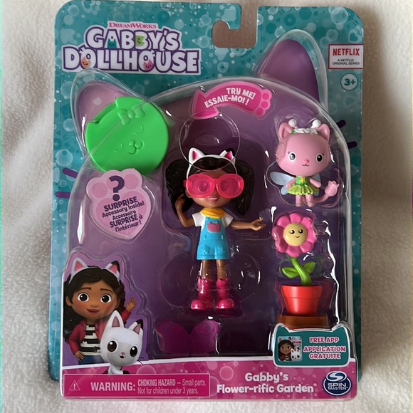 3 Gabby’s Dollhouse playsets Gabby’s Art Flower-rific Garden & Kitty Karaoke - Picture 2 of 4
